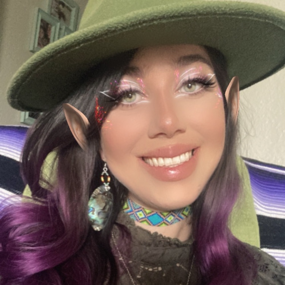 Meet your Posher ERIKA ✨